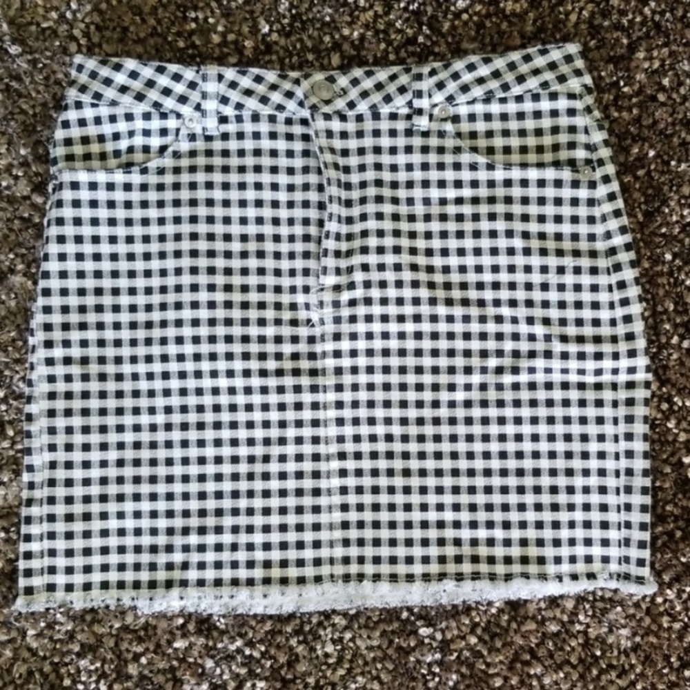 FOREVER 21 GINGHAM SKIRT